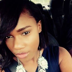 Hey!!! I am Nephie and I love fashion.